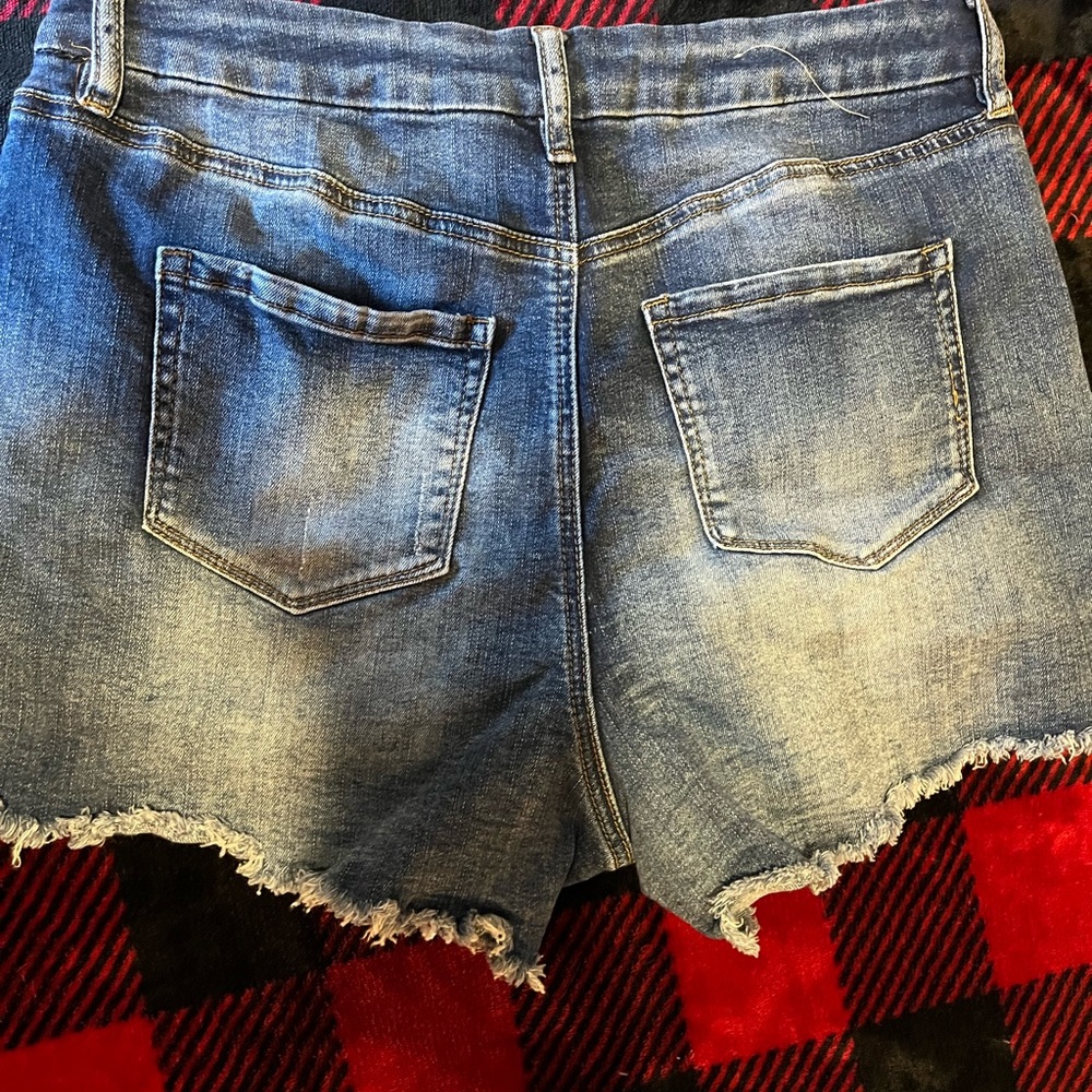 Rue 21 curvy size 16 jean shorts